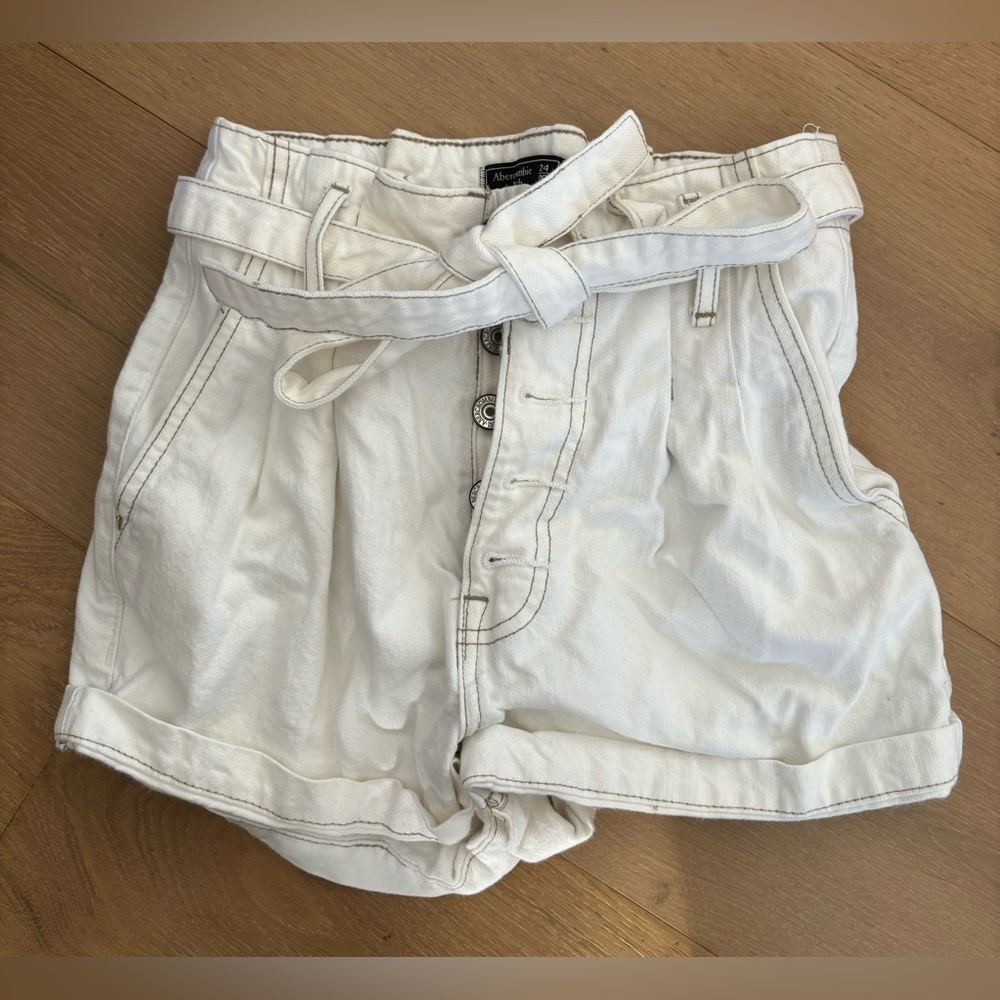 abercrombie and fitch white button tie denim shorts